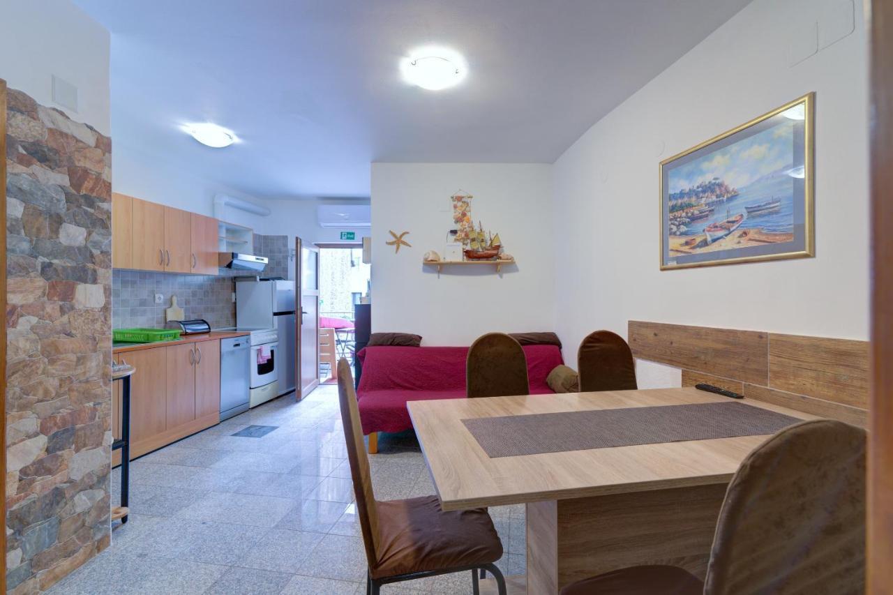 סנג' Apartment Senj מראה חיצוני תמונה