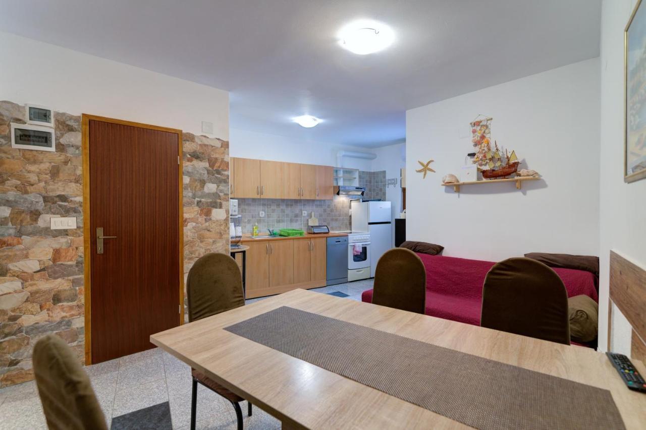 סנג' Apartment Senj מראה חיצוני תמונה